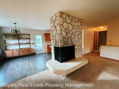 Main picture of 3210 W 31st Ave