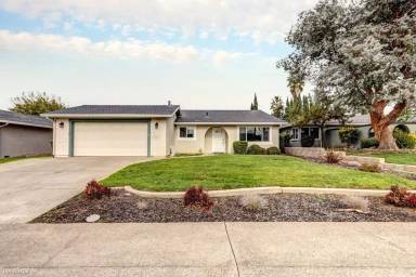 Main picture of 6207 Burntwood Way
