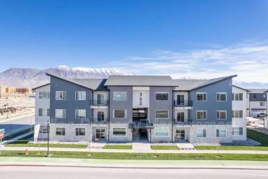 Main picture of 362 S 1080 W