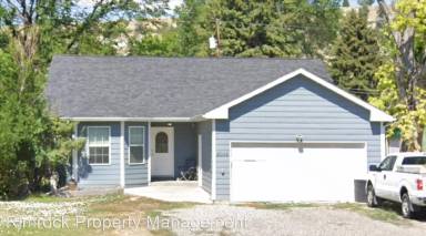 Main picture of 2005 1/2 8th Ave N