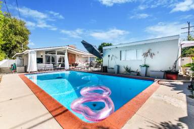 Main picture of 7801 Capistrano Ave