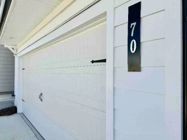 Main picture of 70 Founders Dr