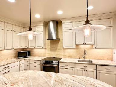 Main picture of Sutton Place Condo