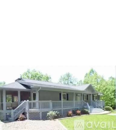 Main picture of 462 Chalet Village Dr