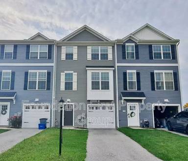 Main picture of 206 Overlook Dr