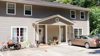 Main picture of 264 Tacketts Branch Rd