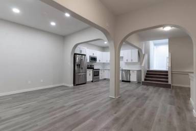 Main picture of 5222 South Tacoma Way