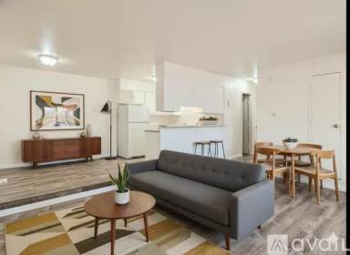 Main picture of 3041 Sumac St