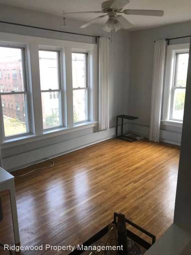 Main picture of 1821 1st Ave S