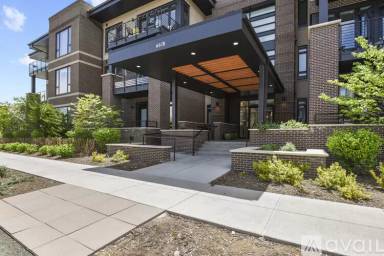 Main picture of 6618 E Lowry Blvd
