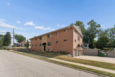 Main picture of 4620 Wakeley St