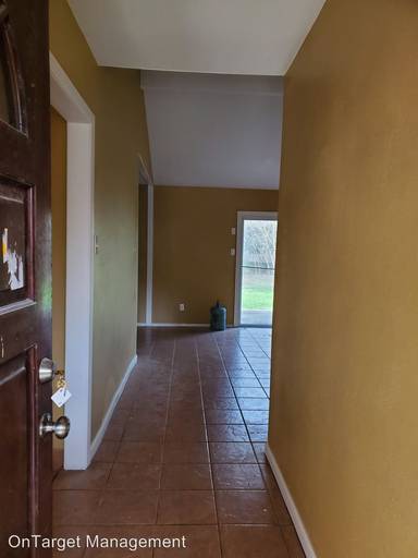 Main picture of 5818 Melanite Ave