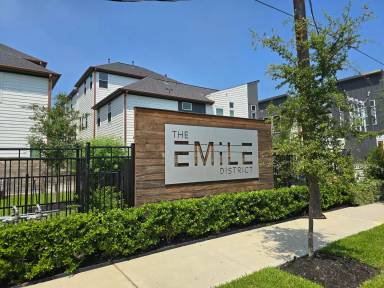 Main picture of 611 N Emile St