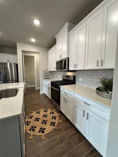 Main picture of 3100 Galveston St