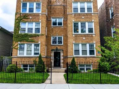 Main picture of 4946 N Christiana Ave