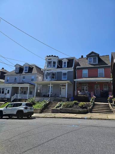 Main picture of 210 N 7th St