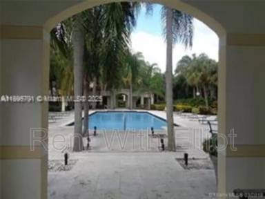 Main picture of 650 S Park Rd