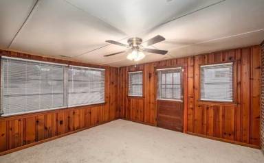 Main picture of 515 E Geer St