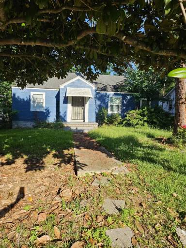 Main picture of 309 S Denver St