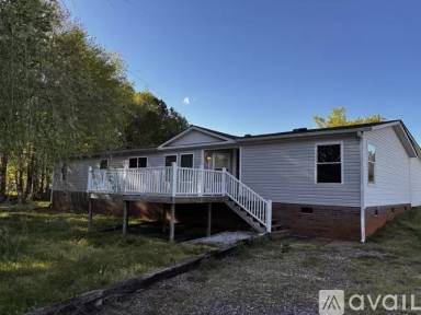 Main picture of 136 Brown Farms Dr