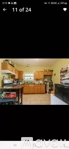 Main picture of 190 Frost Ave