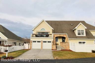 Main picture of 194 Aynsley Ln
