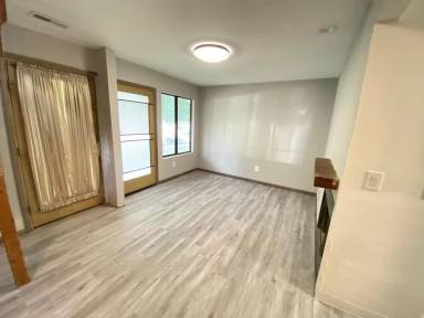 Main picture of 1522 Indianola Ave