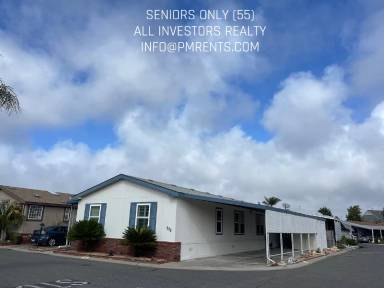 Main picture of 221 N El Camino Real