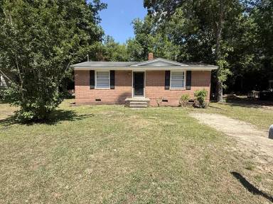 Main picture of 20 Sharolyn St
