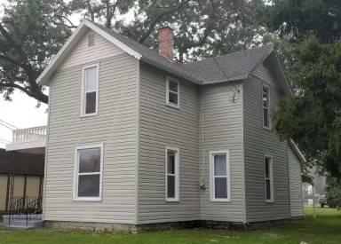 Main picture of 141 N Grand Ave
