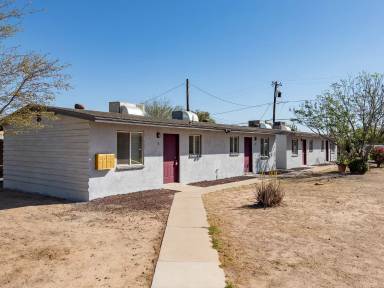 Main picture of 5615 S 5th Street Apartments