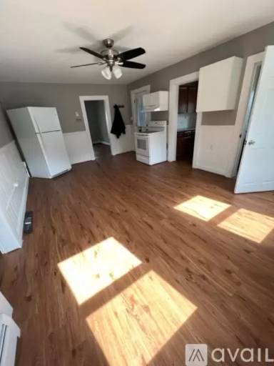Main picture of 5 Rosemont Ave