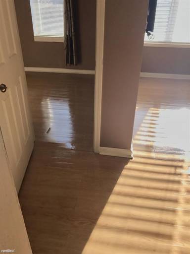 Main picture of 2054 W 18th Pl