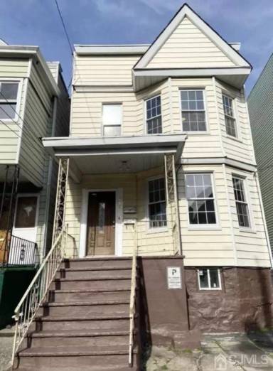 Main picture of 248 Grant Ave