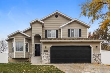 Main picture of 3544 S Croft Cv