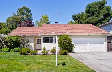 Main picture of 217 Lexington Dr