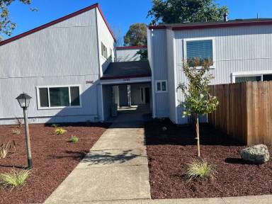 Main picture of 2460 Tachevah Dr