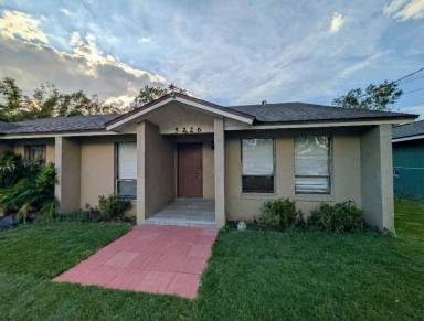 Main picture of 5222 2nd St