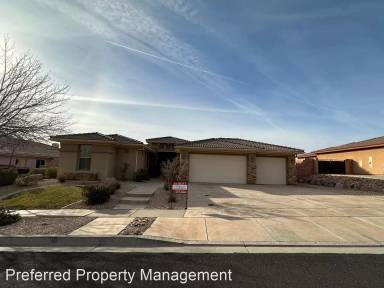 Main picture of 3072 E Slick Rock Rd