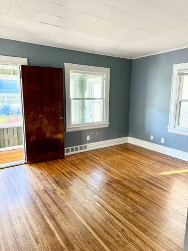 Main picture of 190 Ellison St