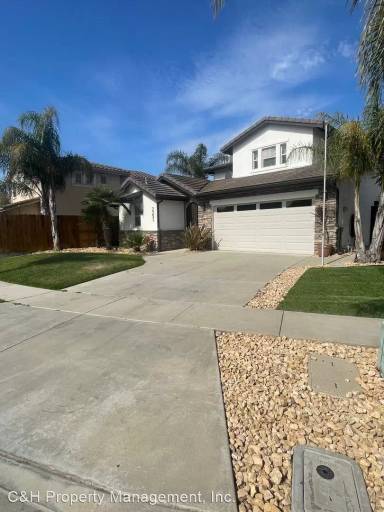 Main picture of 2251 S Nutmeg Ln