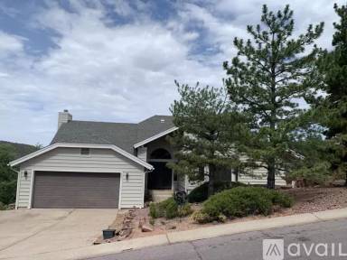 Main picture of 400 S Canpar Way