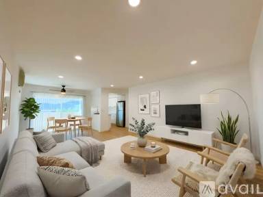 Main picture of 2255 Montrose Ave