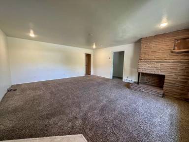 Main picture of 565 Pinyon Ave