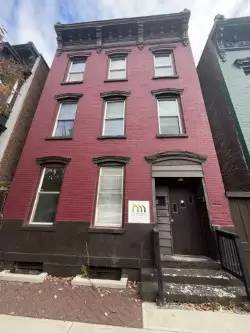 Main picture of 298 3rd St