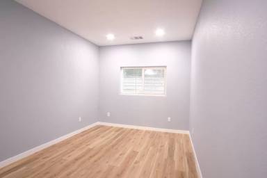 Main picture of 1663 Gene Rd