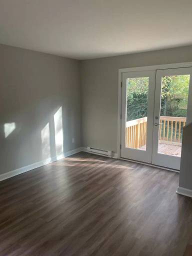Main picture of 272 Hedgecock Ave