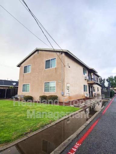 Main picture of 9664 Maccool Ln