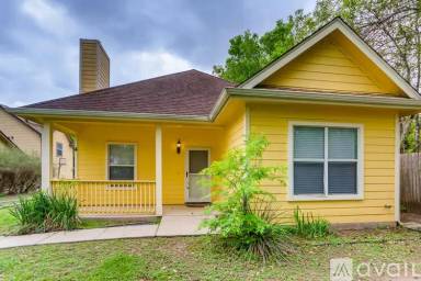 Main picture of 2113 Thrasher Ln