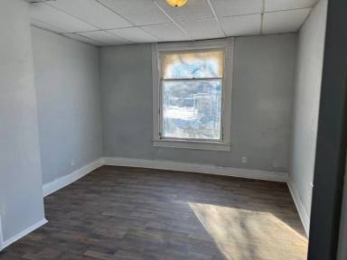 Main picture of 1601 Faraon St